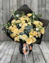 Букет цветов из:  Розы и Лизиантусы в Турксаде