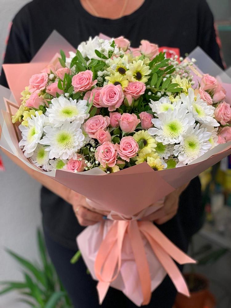 Букет цветов из: Розы и Хризантемы в Турксаде