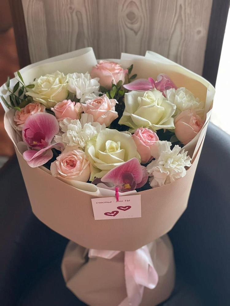 Букет цветов из: Орхидеи, Розы и Гвоздики в Турксаде