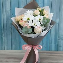Букет цветов из:  Хризантемы и Розы в Турксаде