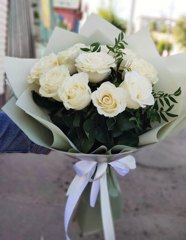 Букет Белые розы Проуд в Турксаде