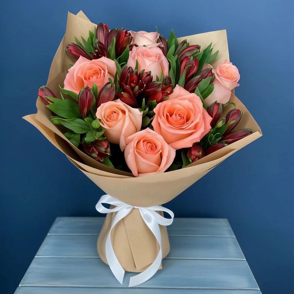 Букет цветов из: Розы и Альстромерии в Турксаде