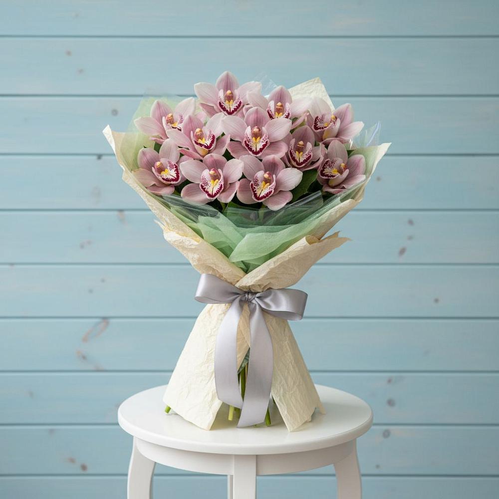 Букет цветов из: Орхидеи и Розы в Турксаде