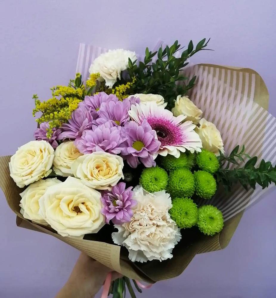 Букет цветов из: Хризантемы, Розы, Гвоздики и Герберы в Турксаде