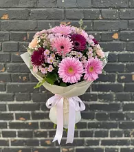 Букет цветов из:  Герберы и Хризантемы в Турксаде