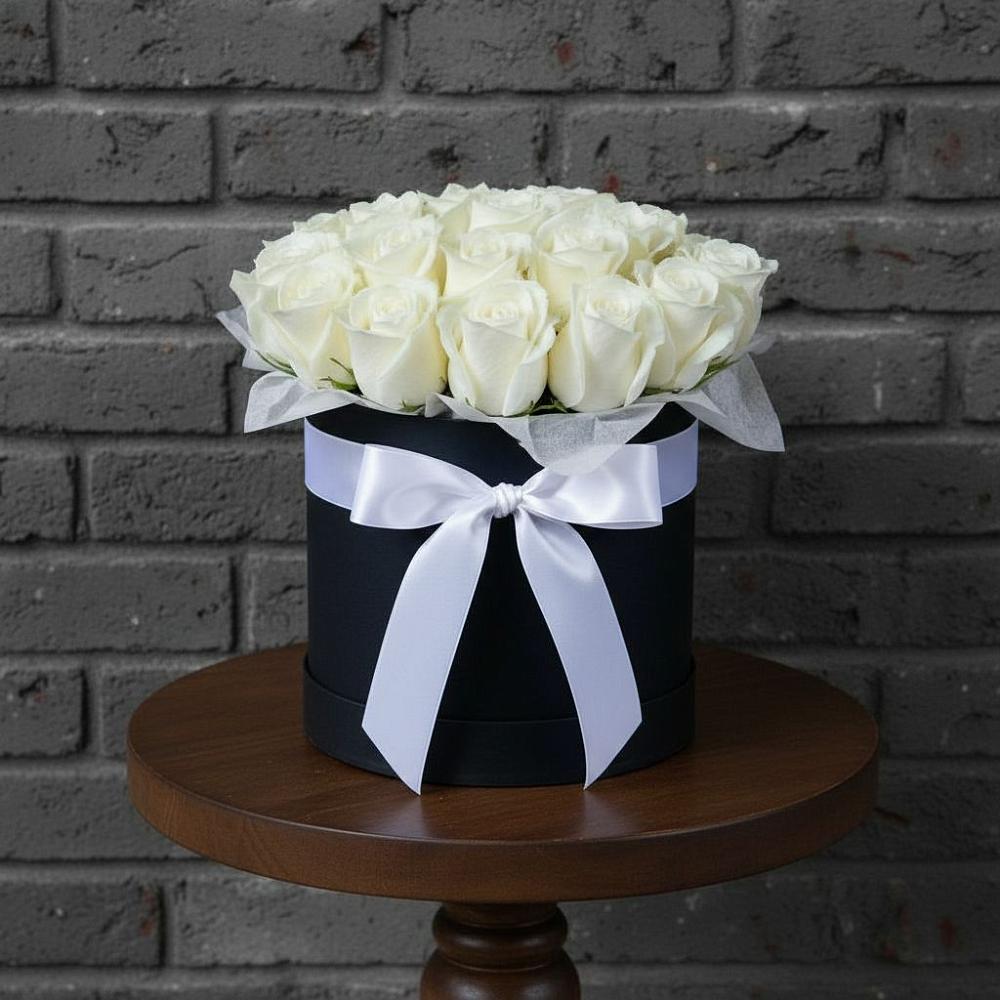 Цветочная композиция из Розы в шляпной коробке в Турксаде