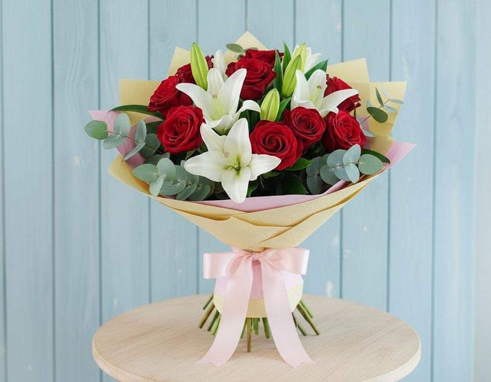 Букет цветов из: Лилии и Розы в Турксаде